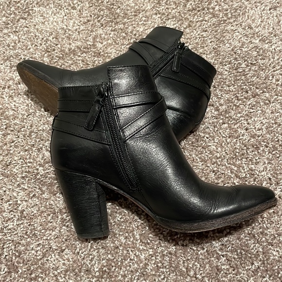 VGUC Cole Haan Black Hayes Belt Booties in Black - Picture 13 of 14